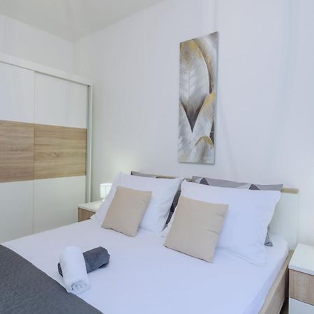 Apartment Kristina Трогир Экстерьер фото