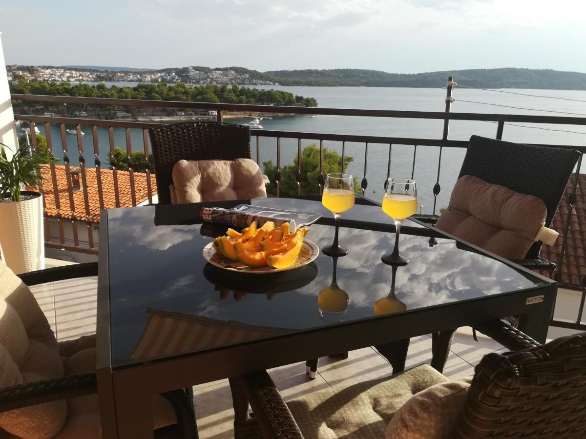 Apartment Kristina Трогир Экстерьер фото