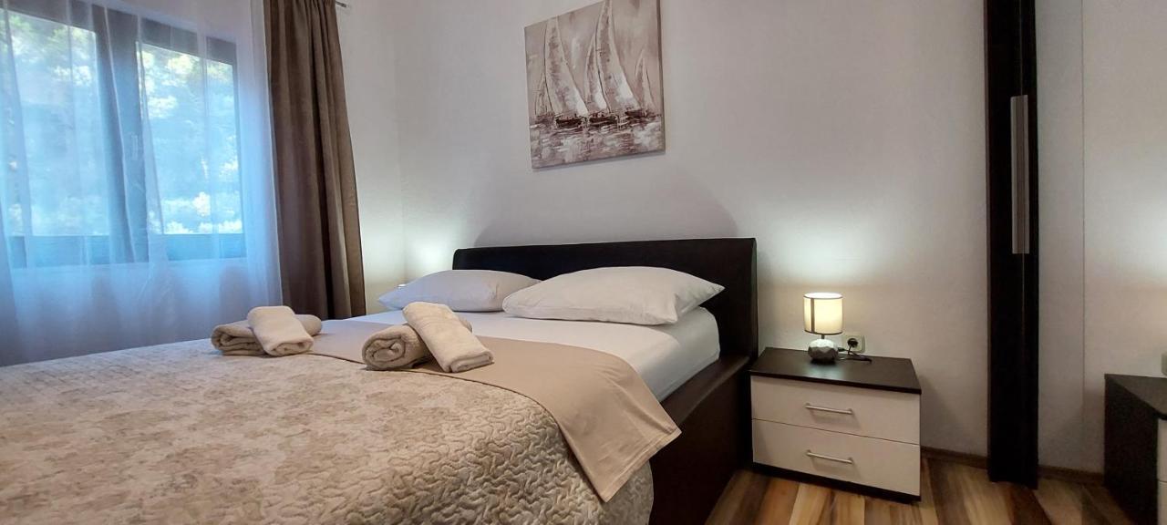 Apartment Kristina Трогир Экстерьер фото