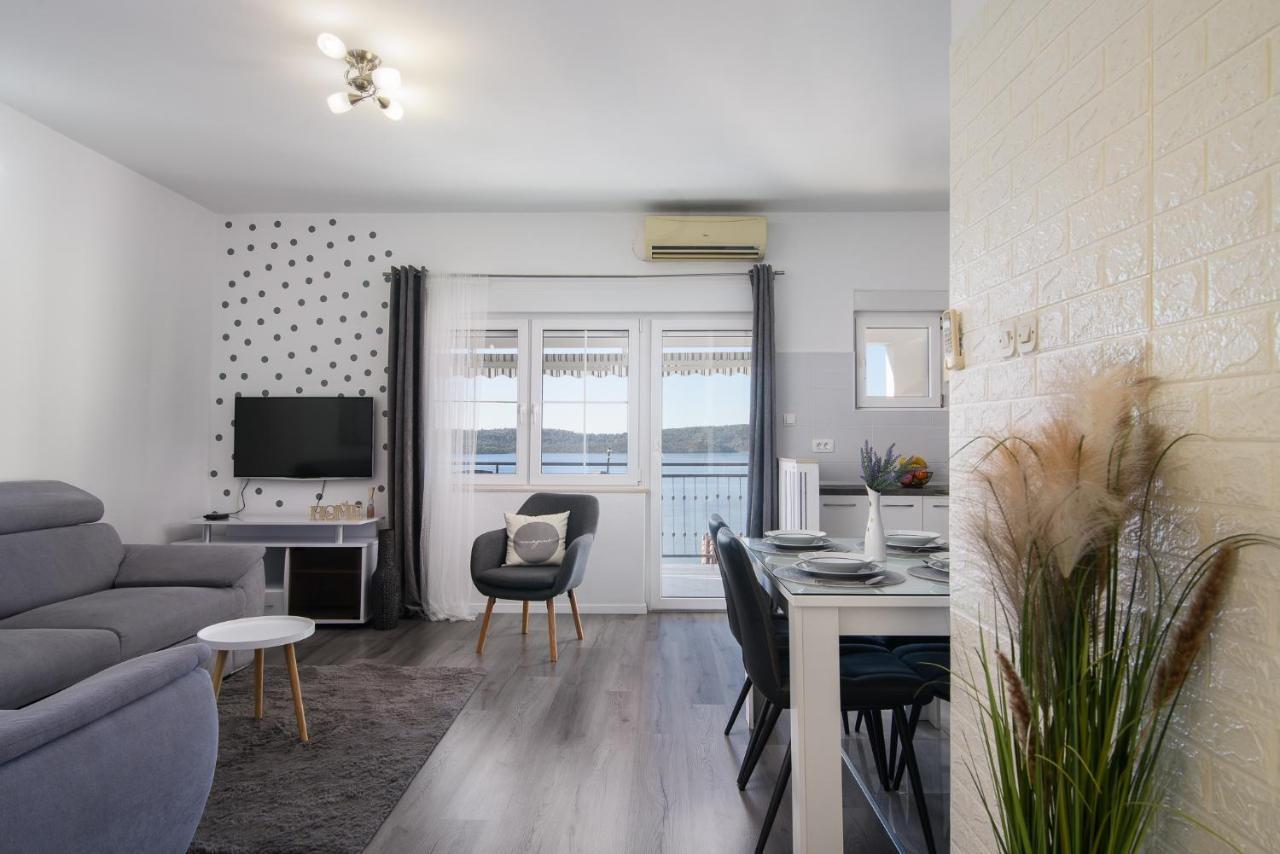 Apartment Kristina Трогир Экстерьер фото