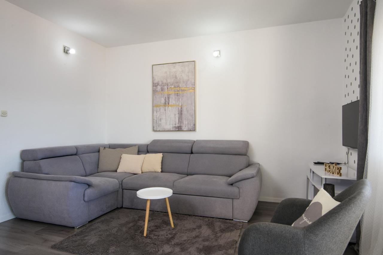 Apartment Kristina Трогир Экстерьер фото
