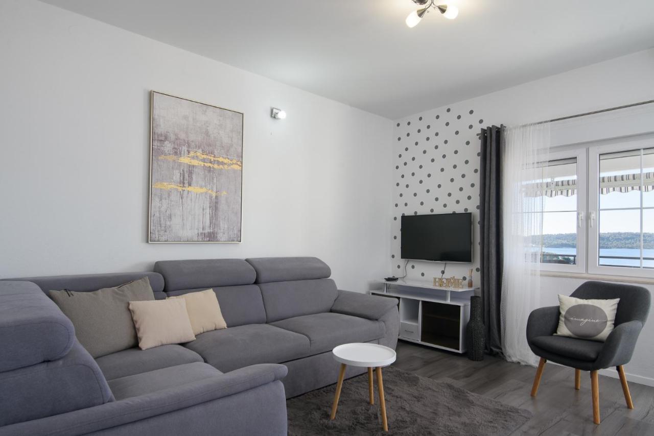 Apartment Kristina Трогир Экстерьер фото