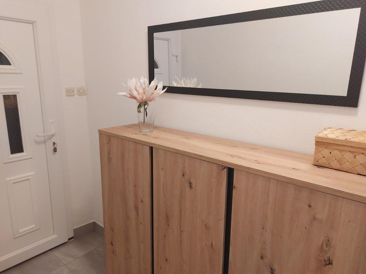 Apartment Kristina Трогир Экстерьер фото