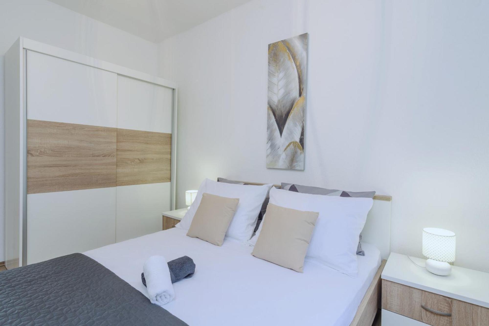 Apartment Kristina Трогир Экстерьер фото